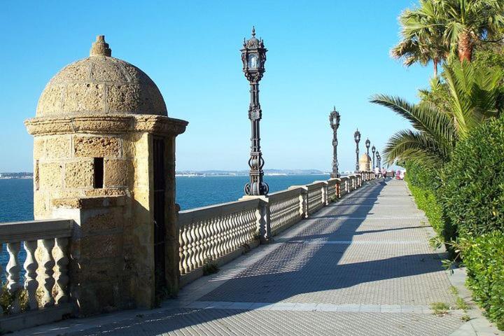 Sunset Victoria Beach Cadiz Exterior photo